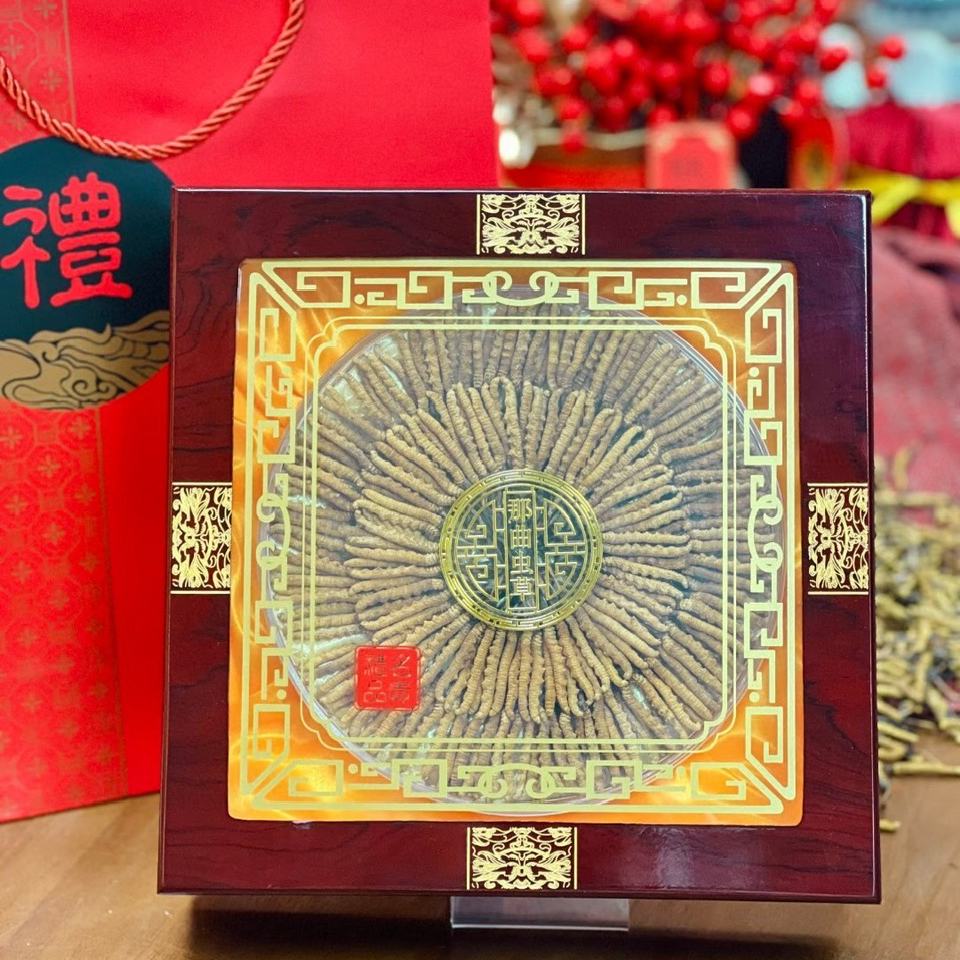 Hộp Premium Collection